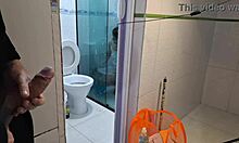 Masturbação Arriscada Pra Empregada 😏