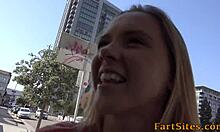 ¿Puedes manejar esta acción de polla masiva? Jovencito rimmeado por negro