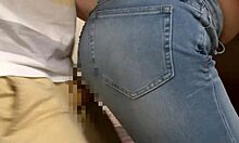 거대한 엉덩이 페티시 와이프가 야외에서 생으로 액션! 🍑