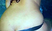 Rapidito con mi hermanastra en la piscina familiar