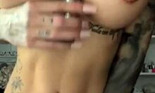 Хорни JOI и титџоб са инструкцијама за мастурбацију и играњем дилдом