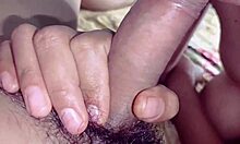 quem ama pés vai amar ver só meus pés enquanto eu masturbo o boy com os pezinhos além de ter muito anal