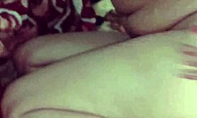 quem ama pés vai amar ver só meus pés enquanto eu masturbo o boy com os pezinhos além de ter muito anal