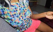 Taboo Convenciendo A La Hermanastra De 18 Años Follando En El Sofá