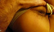 Je mate le cul asiatique de ma copine au massage