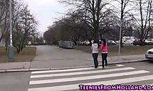 Lesbisk teen fisse fingeret dybt mens badning med kys og store patter leg