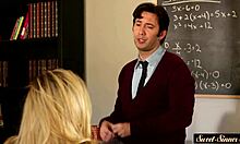 Pretty stepsister drilled in many poses?