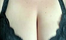 Fat babe strips and worships big ass in HD!