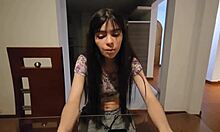 คนแปลกขอความช่วยเหลือ แล้วขอบคุณโดยแตกเมีย 😏