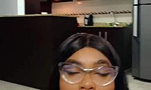 Hermanastra Teaches Russian Handjob With Big Tits