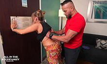 Steamy amateur action, inappropriate workout buddy