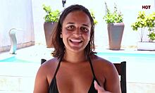 entrevista com a novinha safada do momento