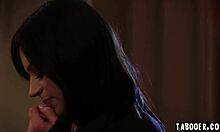 Clarke Kent seduces Aria Valencia for deepthroat roleplay night