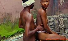 Жёсткий тройничок с развратной женой, которая трахает друга мужа в постели