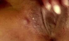 Watch This Babe Squirt In The Morning!