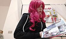 i relax lookin at sexy models and masturbate