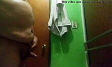 Penes Chicos En Masturbacion Al Aire Libre