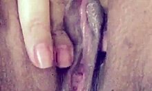Pretty Pussy Dripping Cums Squirts Analaysya Moore.