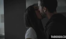 Look! Brunette Teen Slut Jaye Summers Gets Tight Pussy Destroyed By Boyfriend!