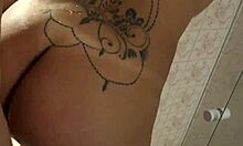 genro tarado comendo sua sogra gostosa no banheiro