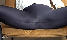 大射精喷我亮闪闪紧身裤业余CFNM恋物戏