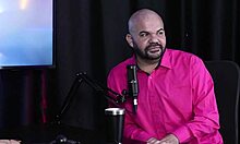 paulo avelar hides listening to group jerk off in city