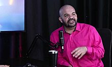 paulo avelar hides listening to group jerk off in city