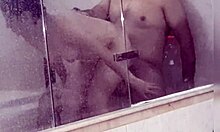 i ate my girlfrend's wet pussy in the bathtube for surpise blowjob