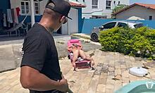loira casada safada esperou o marido corno sair de casa para dar a bucetinha rosa para o limpador de piscina completo no sheer e no red patty wife raul kobra