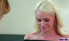 ebony babe ana facesits her friend 😏