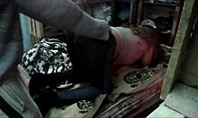 mi novio baja mi calza y me coge duro de perrito, ¿te gusta?