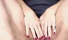 Notte di Halloween porta sorprese inaspettate con culoni enormi