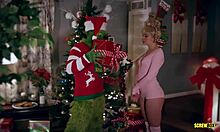 i'm in the grinch parody with big tits