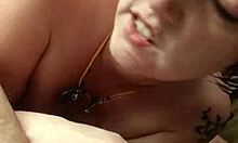 Amateur handjob leads to deepthroat action