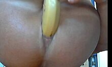 Hey, check out this muscular guy fucking his ass with a big banana 🍌