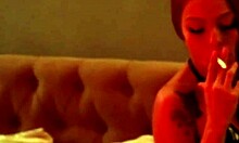 Amateur Couple Kisses and Bangs with Moaning Creampie