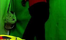 lo tenias bien guardado, maldita zorra, la secretaria hace porno casero despues del trabajo.