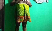 i'm the single girl masturbating on web cam with big cock