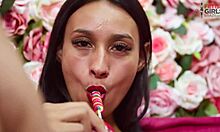 Naughty meia-irmã in pink girly room rubs pussy with huge dildo. Still unsatisfied, she uses a cucumber!