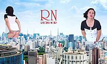 wow, giant lady with no panties strollin city, shes huge like king kong, unreal