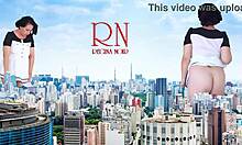 wow, giant lady with no panties strollin city, shes huge like king kong, unreal