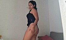 Indian Teen Shows Big Ass Passionately