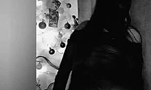 Bluee masturbates solo with toys, showing her pussy to followers