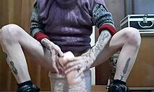 Melvincoficial Gay Español Solo Masturbation on Skates in Unique Style