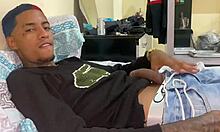 Novinha furious after Corinthians loss, gives ass to friend 😡🍑