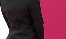 is maki momoi posing nude in lingerie?