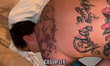 fazia live para seguidores, safados vieram me comer no cassiflix