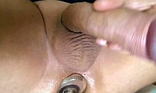 Close up anal tunnel with vibrator