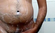 Indian Guy Sends Bathroom Selfie To Girlfriend On Skype