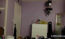 Lovesick American Nymphomaniac Feels Deep Emotions in Solo Webcam Session